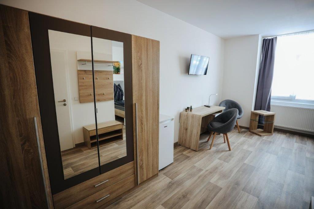 Second Home Hotel Мерзебург Экстерьер фото