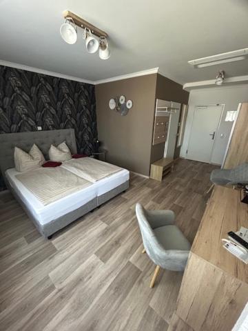 Second Home Hotel Мерзебург Экстерьер фото